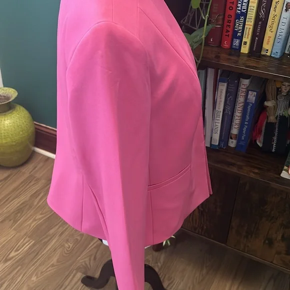 Kasper Suit Jacket - Picture 2 of 8